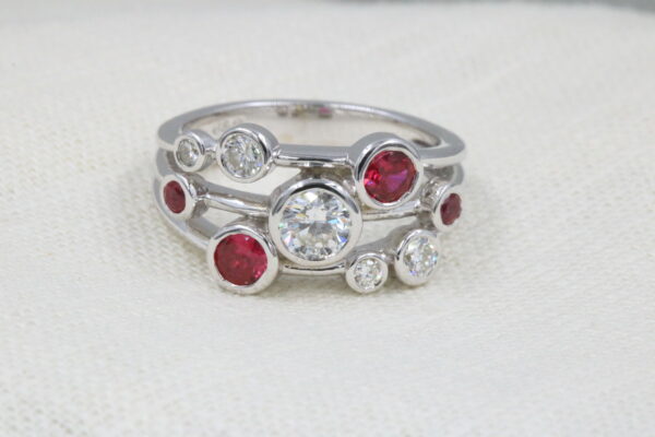 9ct White Gold Ruby & Diamond Bubble Ring - Image 3