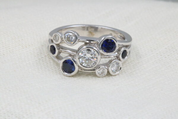 9ct White Gold Sapphire & Diamond Bubble Ring - Image 3